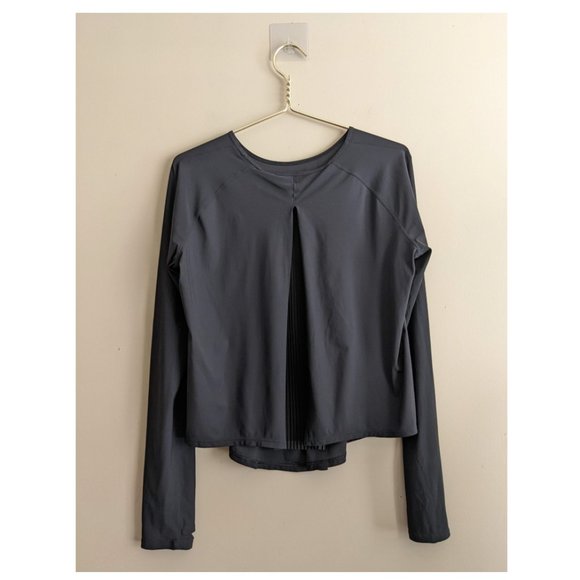 Lululemon Play Off The Pleats Long Sleeve - Picture 6 of 9
